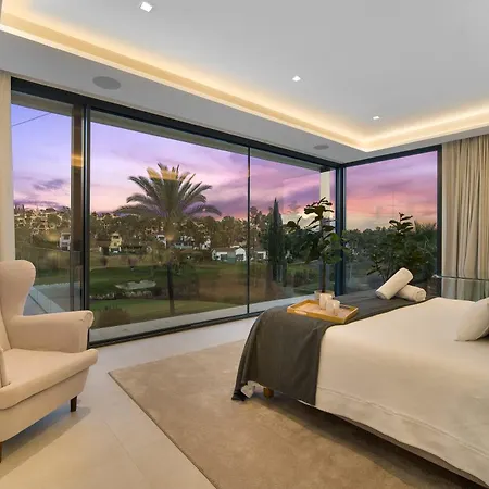 Villa Sandie Front Golf Cinema Sauna Jacuzzi Kids Playground *